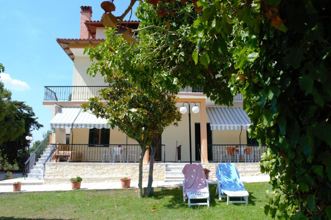 Olivemare Holidays Néa Iráklia Kültér fotó