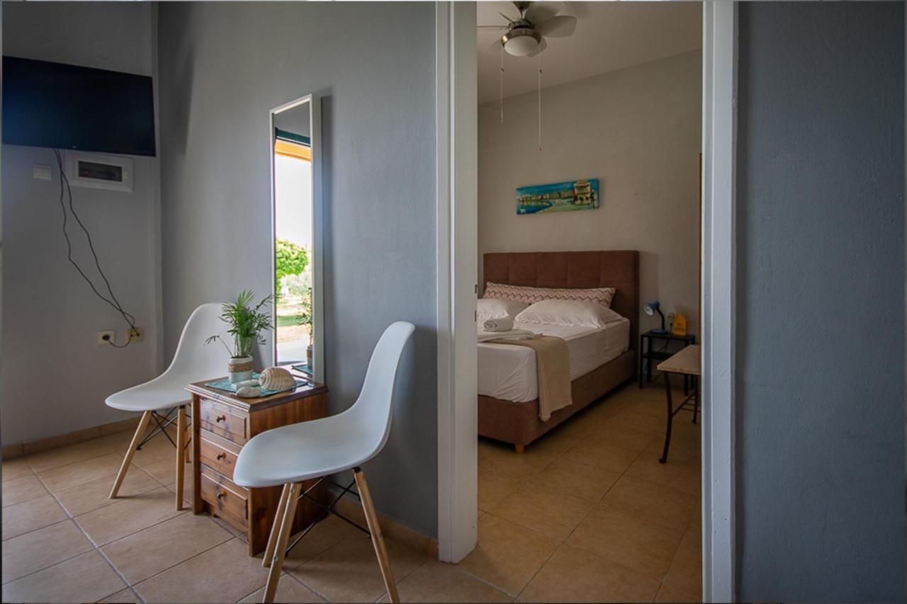Olivemare Holidays Néa Iráklia Kültér fotó