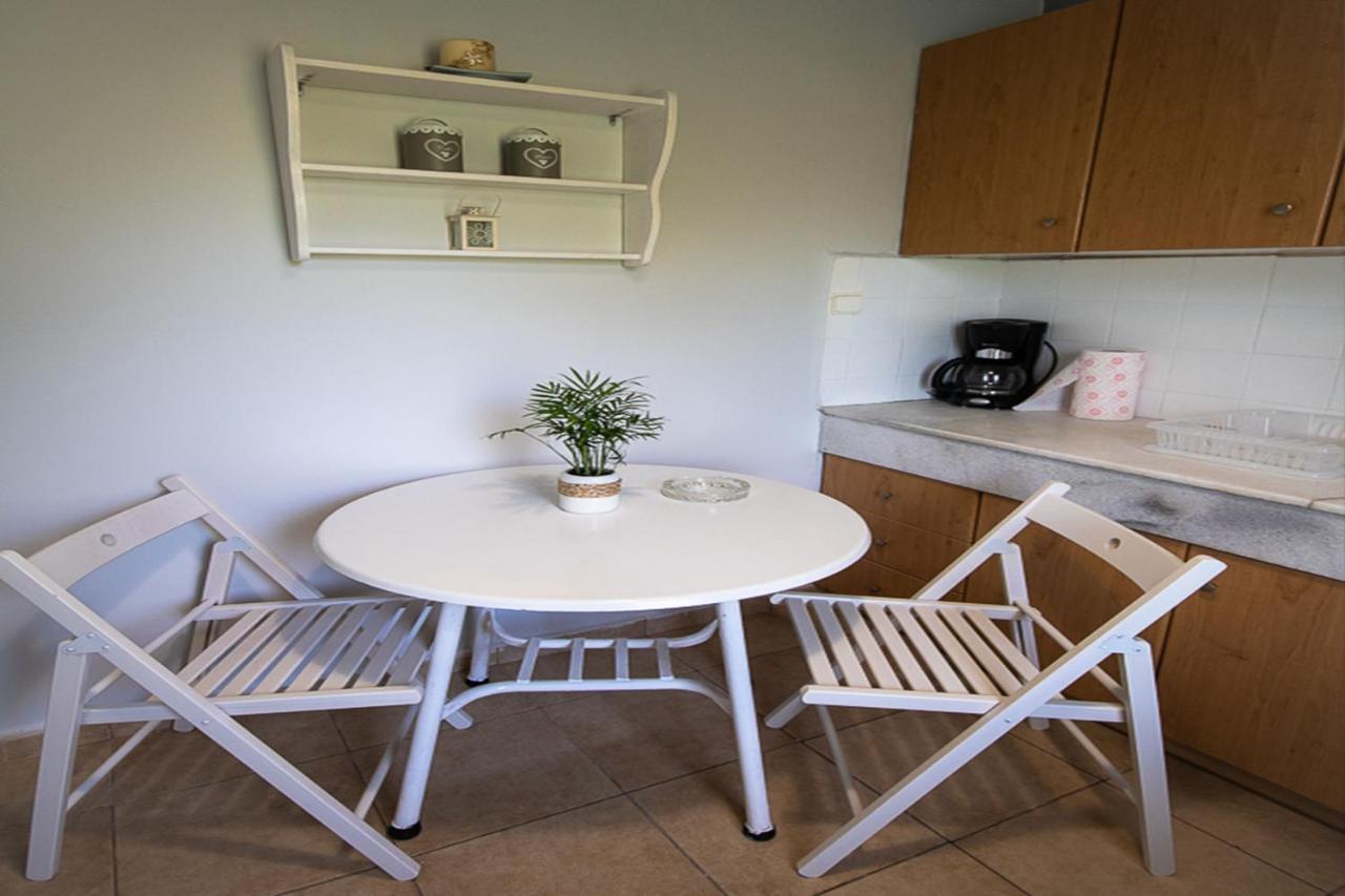 Olivemare Holidays Néa Iráklia Kültér fotó